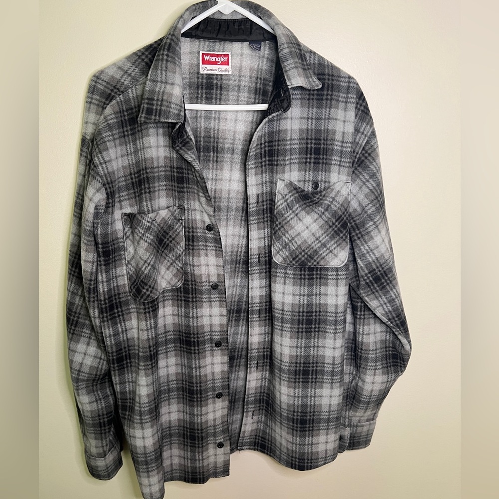 Wrangler size L shacket